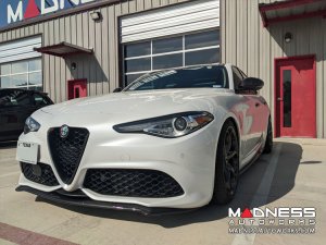 Alfa Romeo Giulia Front Spoiler - Carbon Fiber - Italia Style - Stile Italia - Sport/ Ti/ Veloce - V3 Alfa Romeo Giulia Front Spoiler - Carbon Fiber - Italia Style - Stile Italia - Sport/ Ti/ Veloce - V3